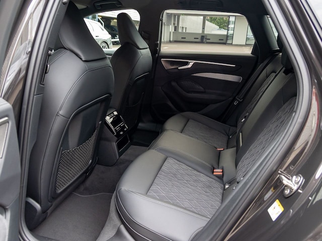 Audi A6 Avant Quattro S-Tronic