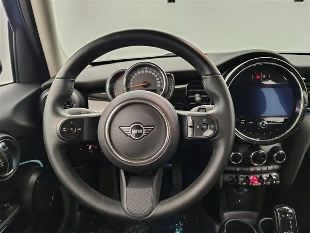 MINI Cooper 1.5A Cooper DCT Camden Edition  Navi / Led / PDC