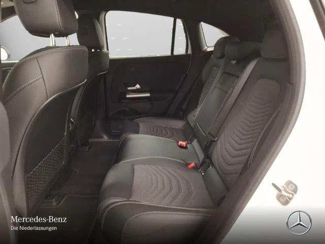 Mercedes-Benz EQA 300 4MATIC Progressive