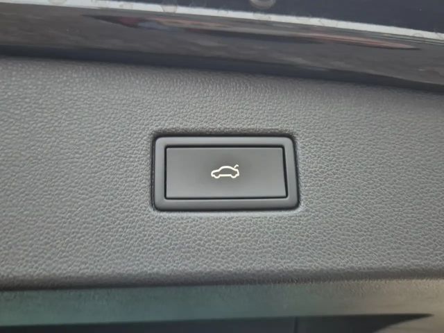 Volkswagen Tiguan Active LED Navi ACC RFK SH LM