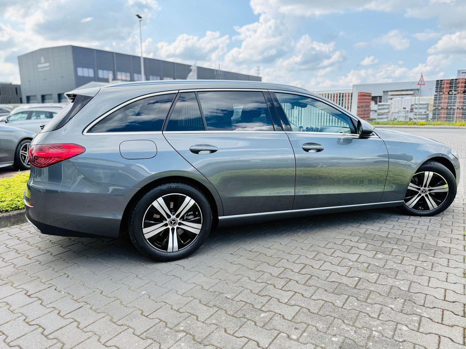 Mercedes-Benz C 220 AVANTGARDE C 220 d Estate