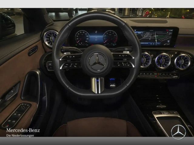 Mercedes-Benz CLA 200 AMG Line Coupé