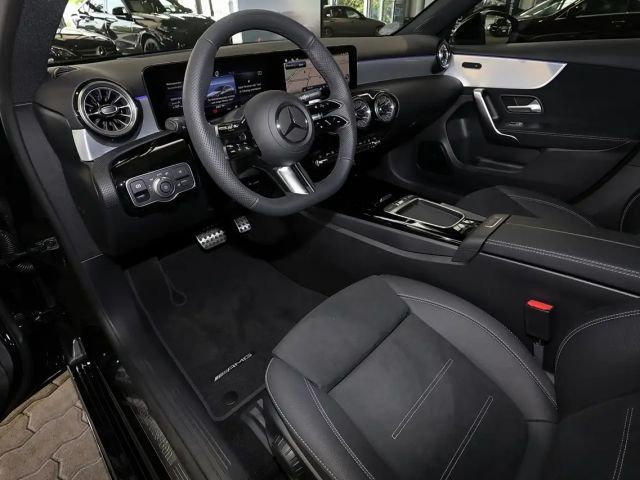 Mercedes-Benz A 200 AMG Line