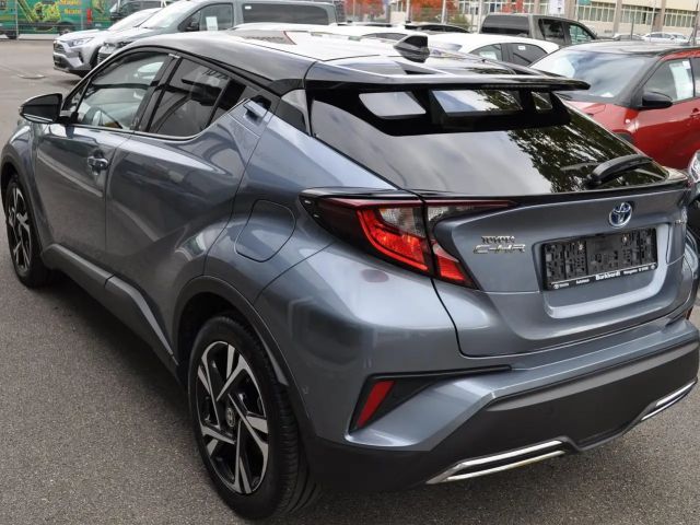 Toyota C-HR Hybride Team D