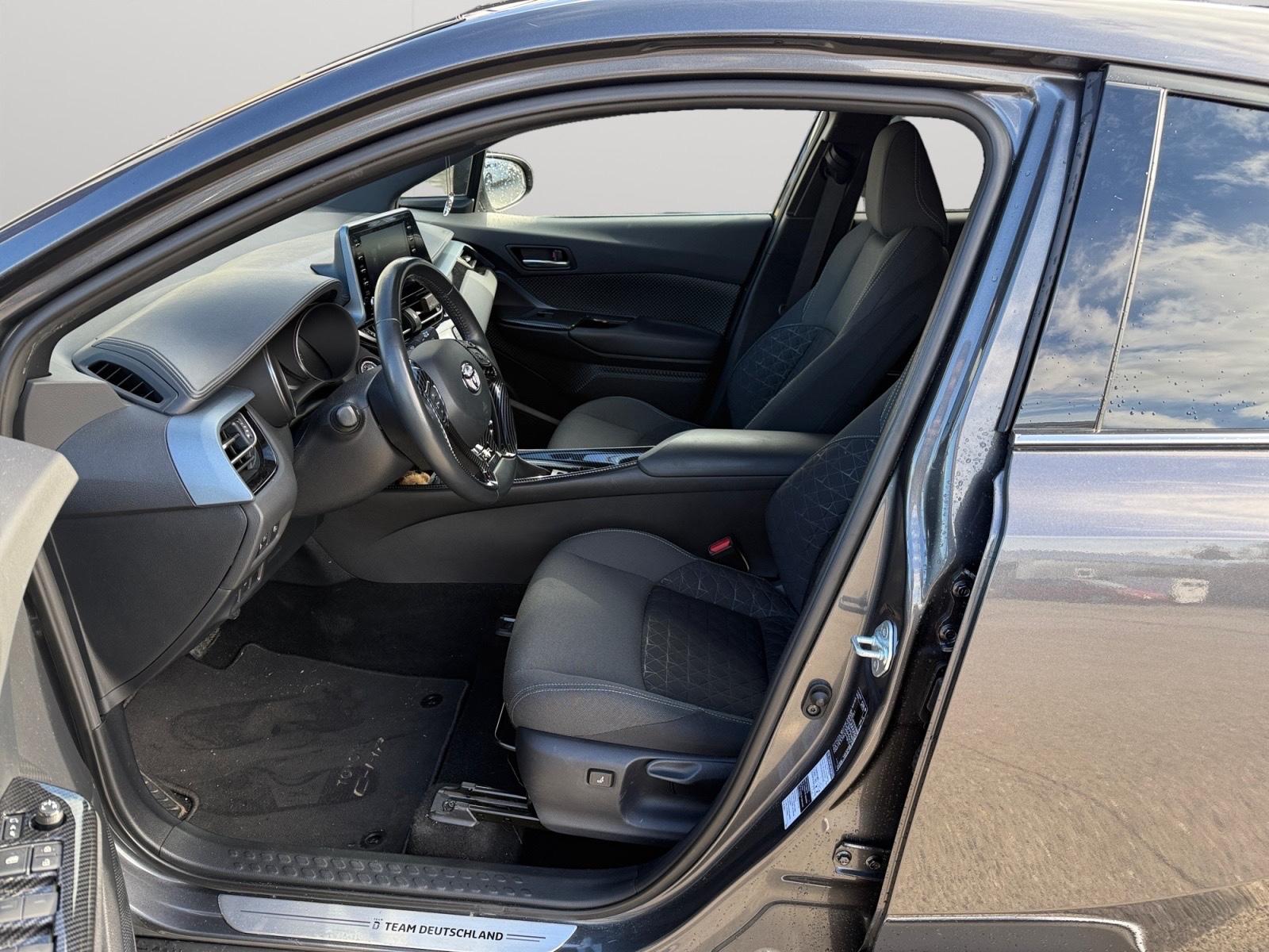 Toyota C-HR Hybride Team D