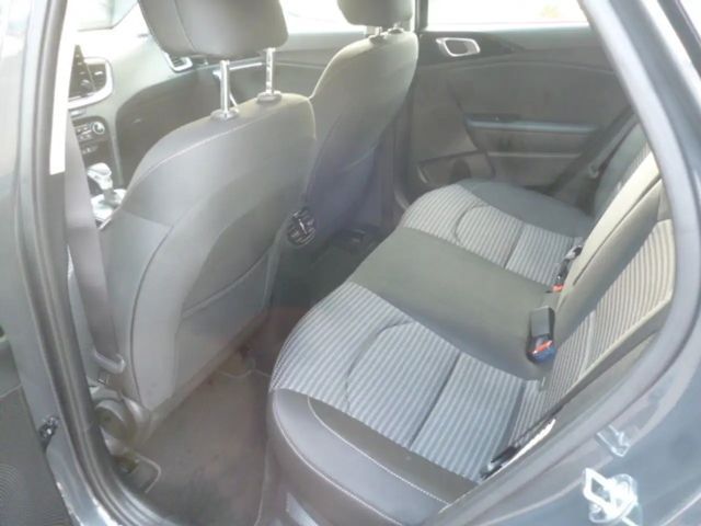 Kia XCeed GDi Hybrid PHEV Vision