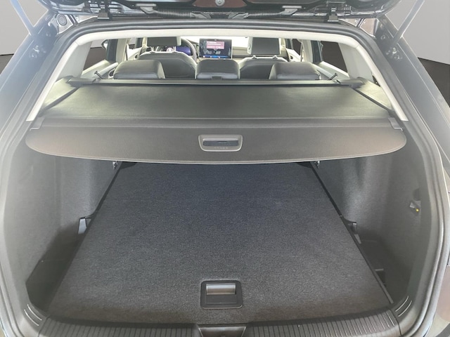 Volkswagen Golf 1.5 TSI DSG Golf VIII Variant