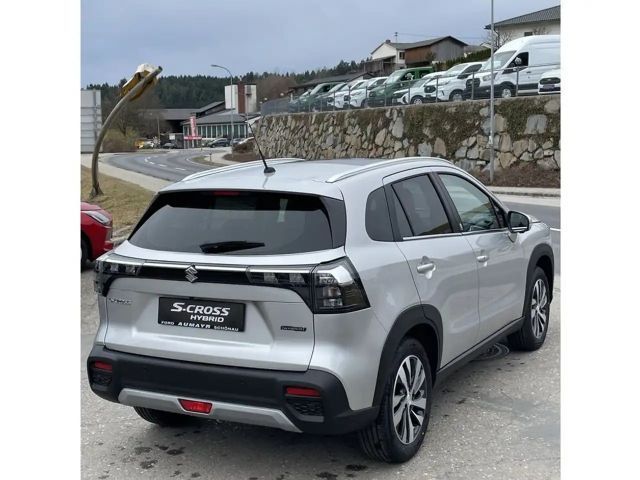 Suzuki S-Cross Flash Hybrid