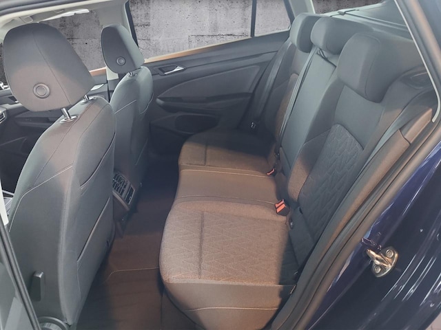 Volkswagen Golf Life Variant