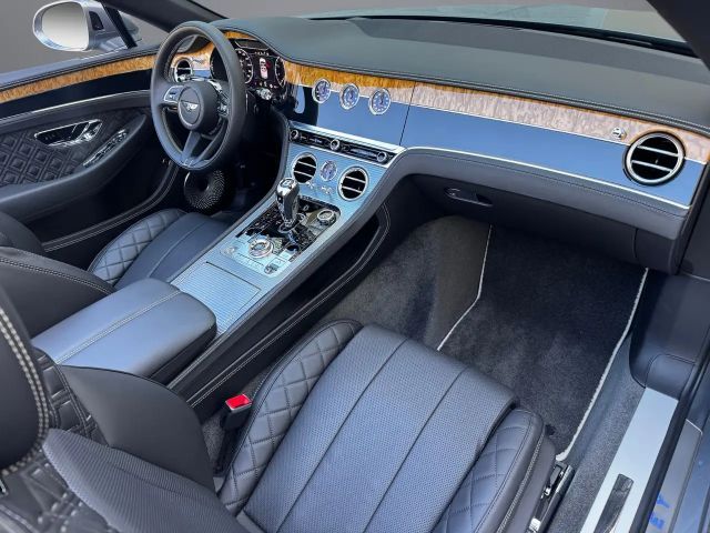 Bentley Continental GTC V8