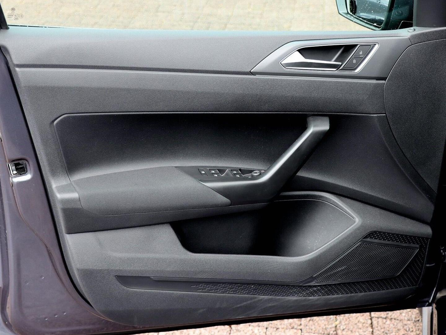 Volkswagen Polo 1.0 TSI DSG R-Line