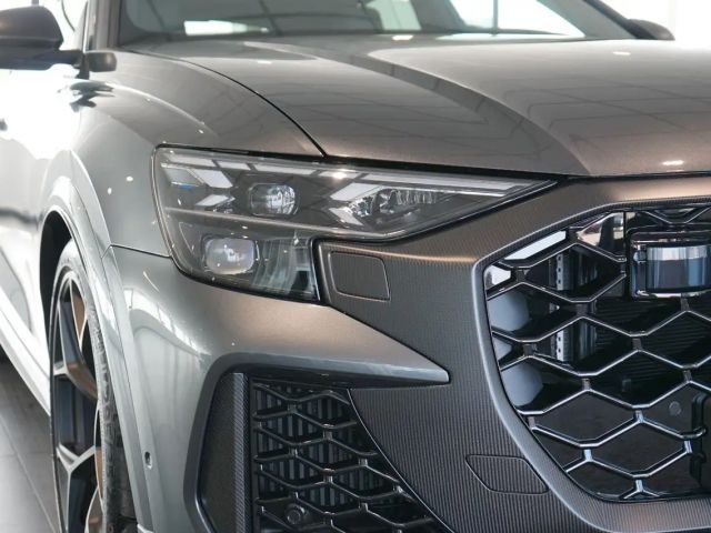 Audi RS Q8 Performance