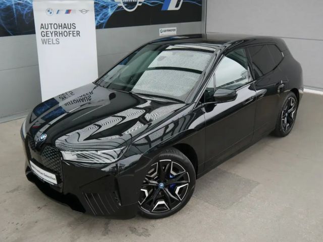 BMW iX xDrive50