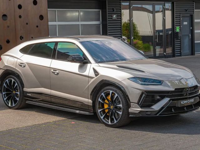 Lamborghini Urus S