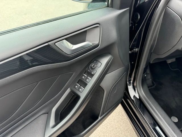 Ford Focus ST Line Wagon