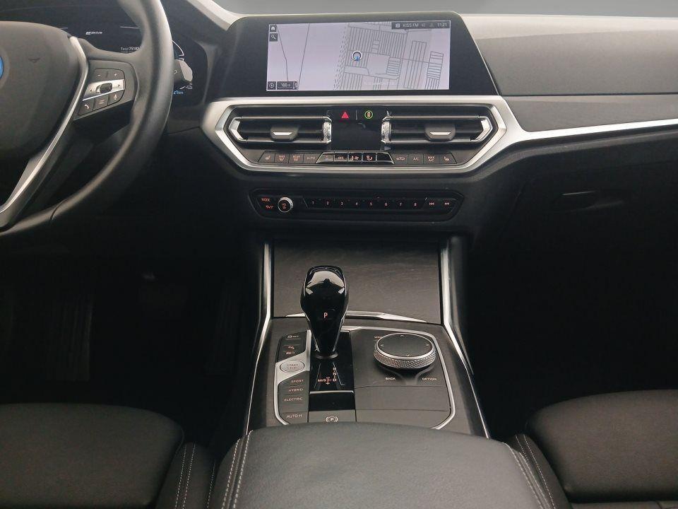 BMW 320 320e Touring