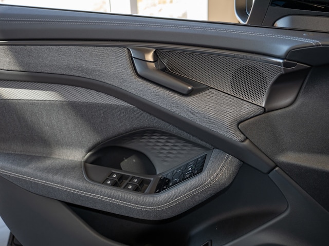 Audi A6 Quattro S-Tronic Sedan