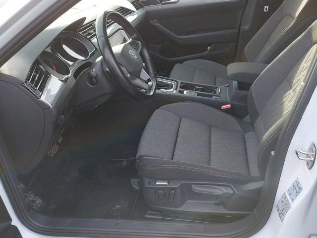 Volkswagen Passat 2.0 TDI Business DSG Variant