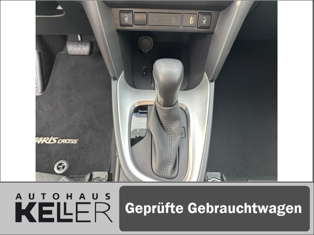 Toyota Yaris Cross 5-deurs Team D