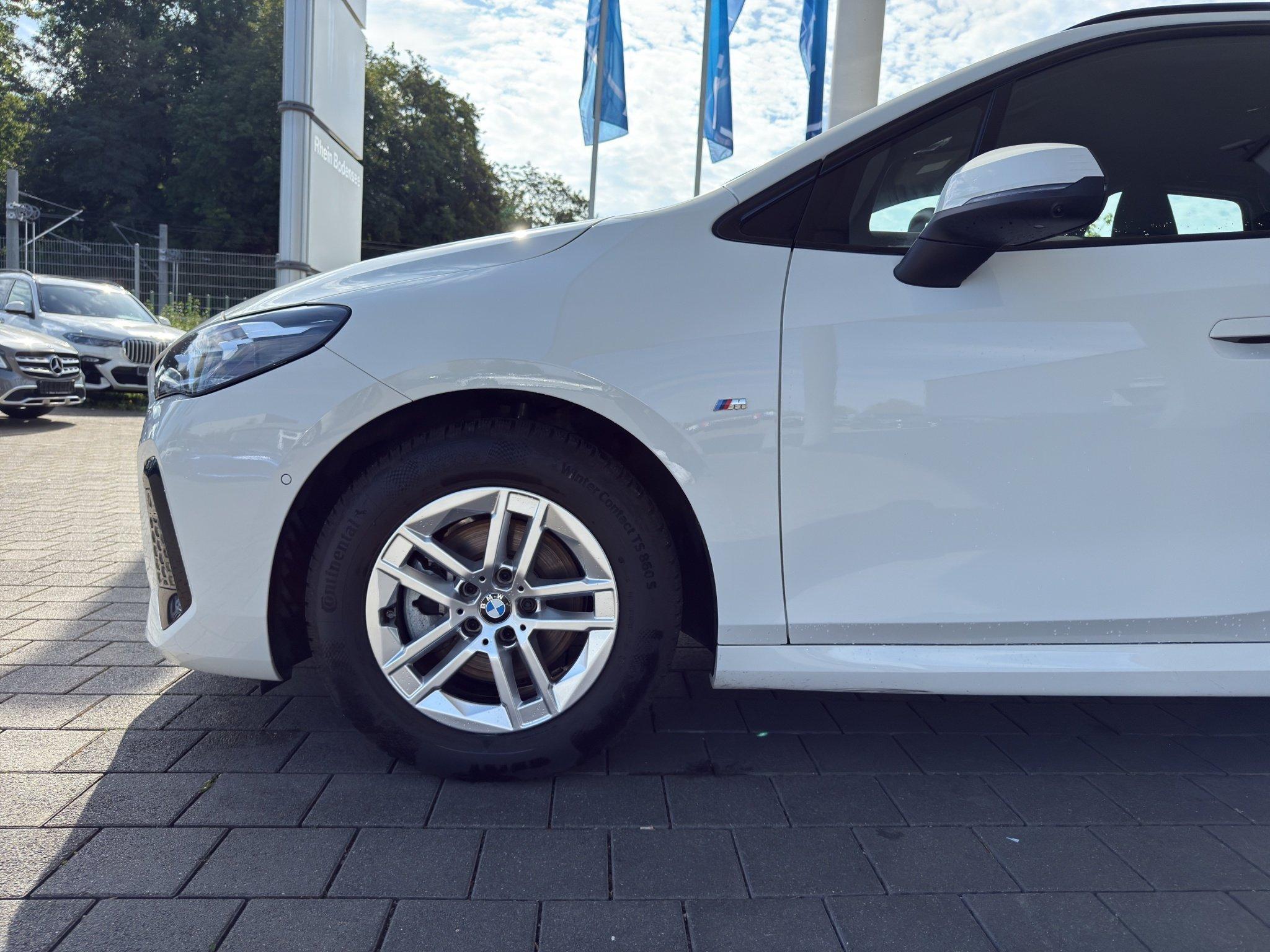 BMW 220 220i Active Tourer