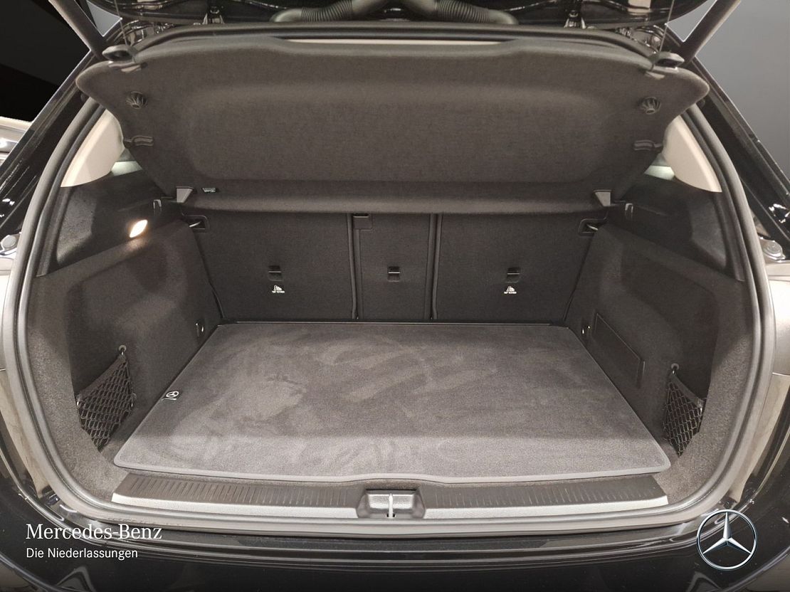 Mercedes-Benz B 220 4MATIC Sedan