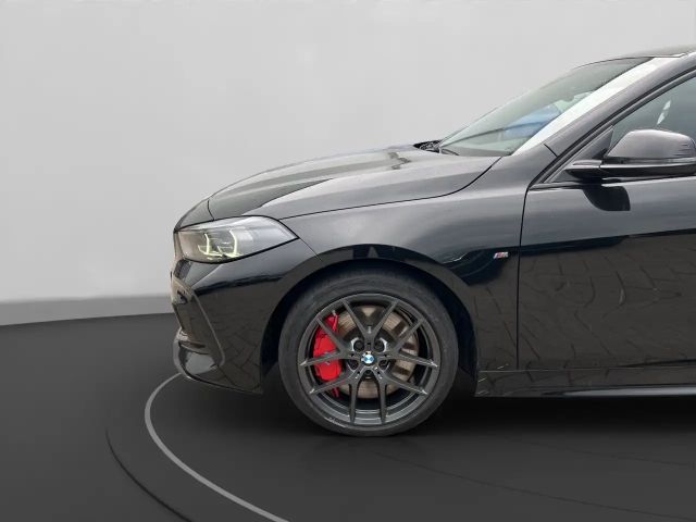 BMW 135 Sedan xDrive