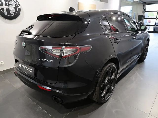 Alfa Romeo Stelvio AT8 Q4 Veloce