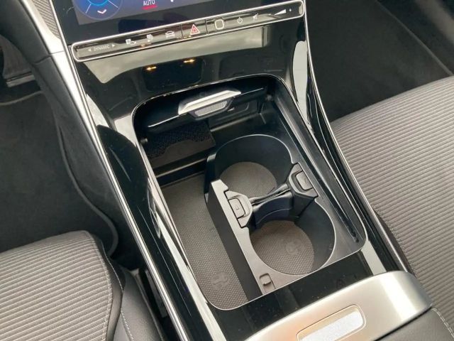 Mercedes-Benz C 300 AVANTGARDE Sedan