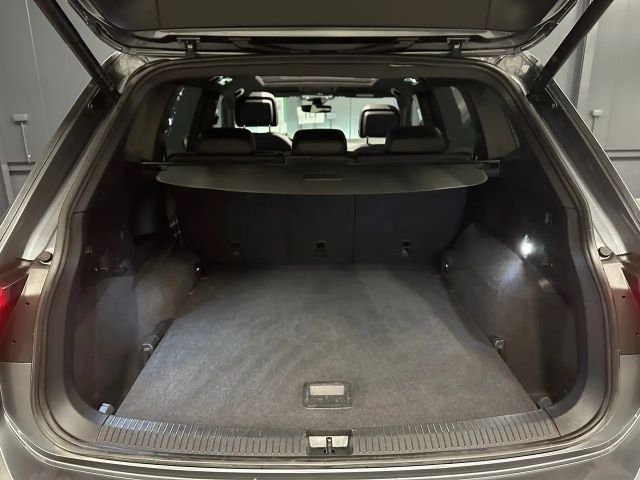 Volkswagen Tiguan Allspace IQ.Drive R-Line