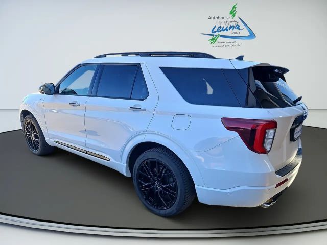 Ford Explorer ST Line