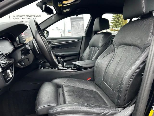 BMW 530 530e M-Sport Sedan