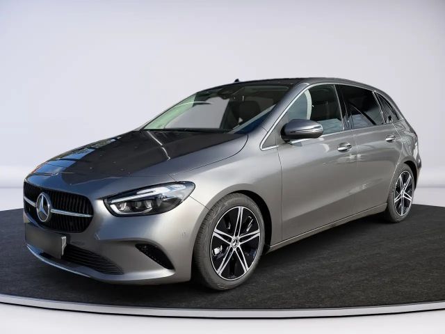 Mercedes-Benz B 180 Sedan