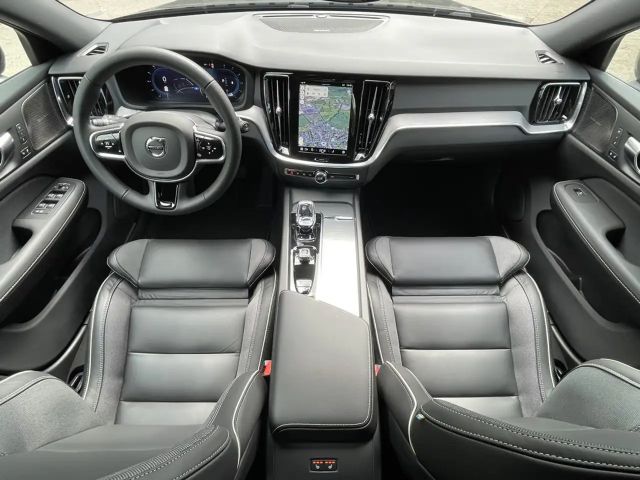 Volvo V60 Dark Geartronic Plus