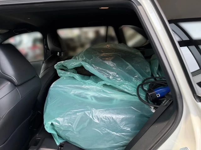 Suzuki Across E-Four Flash