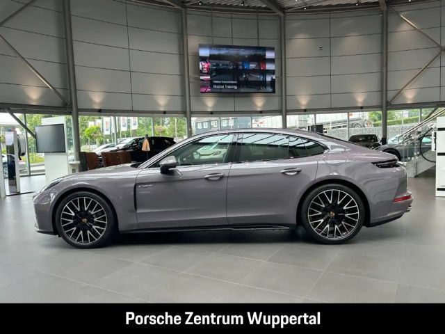 Porsche Panamera 4 E-Hybrid