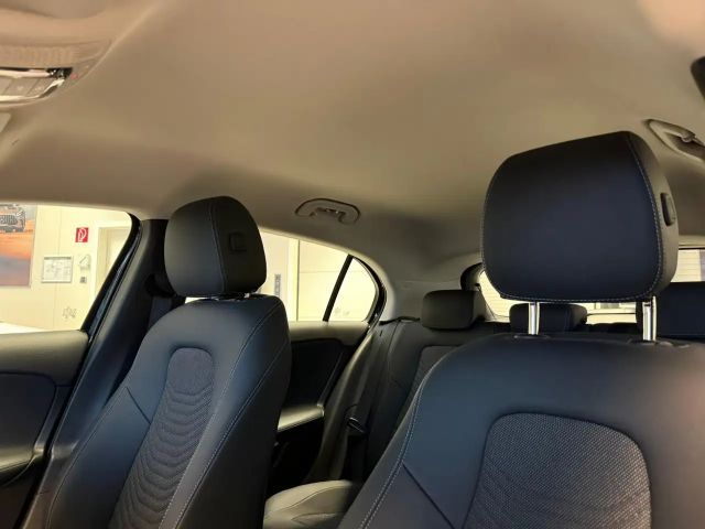 Mercedes-Benz A 200 Progressive