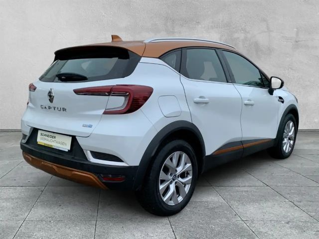 Renault Captur Hybrid Intens