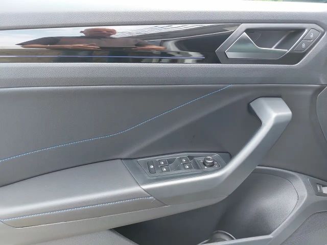 Volkswagen T-Roc 2.0 TSI DSG Style