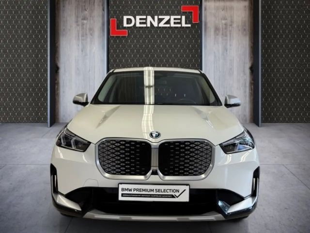 BMW iX1 xDrive30