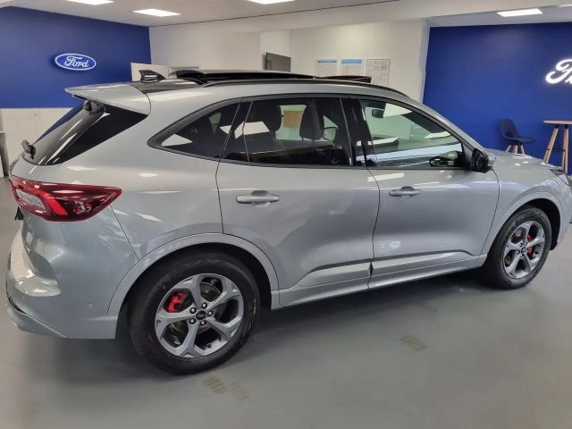 Ford Kuga Hybrid ST Line X