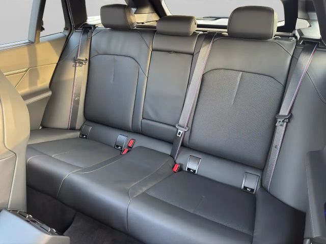 BMW M5 Touring  Anhängerk. Driving+Parkingassist B/W Surr