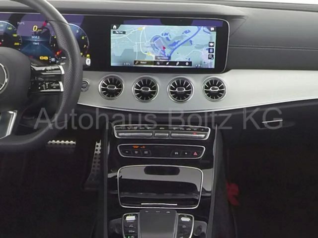 Mercedes-Benz E 200 AMG Line Coupé