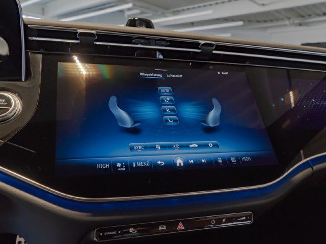 Mercedes-Benz E 200 Sedan