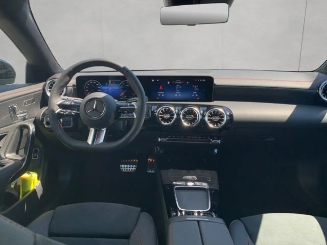 Mercedes-Benz CLA 200 CLA