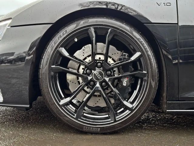 Audi R8 Performance Spyder V10