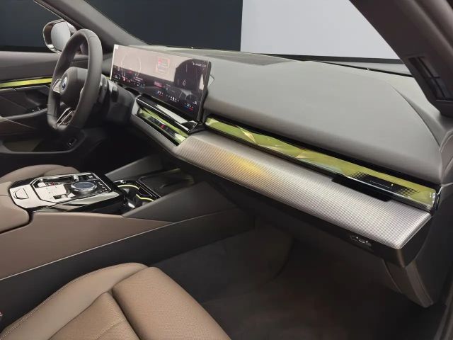 BMW 530 530e Touring