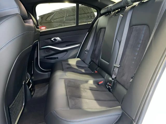 BMW 330 330i M-Sport Sedan