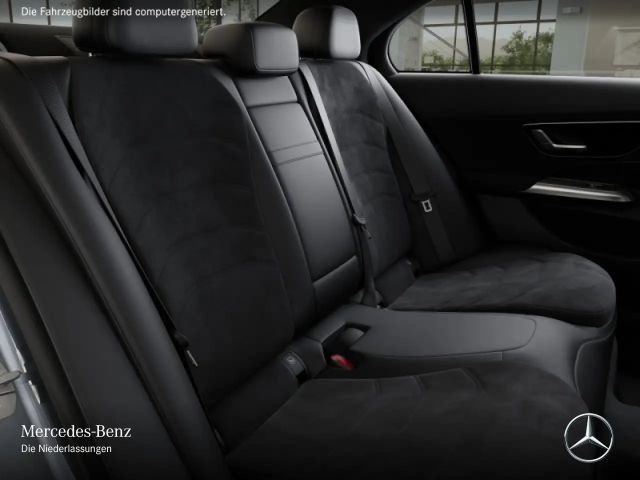 Mercedes-Benz E 220 AMG Line E 220 d Sedan