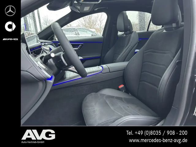 Mercedes-Benz E 220 AMG Line E 220 d Sedan