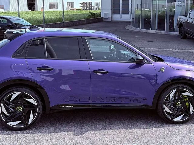 Abarth 600e Scorpionissima